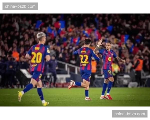 巴萨7-2大胜纽卡斯尔,莱万梅开二度创纪录 巴萨7-2大胜纽卡斯尔,莱万梅开二度创纪录